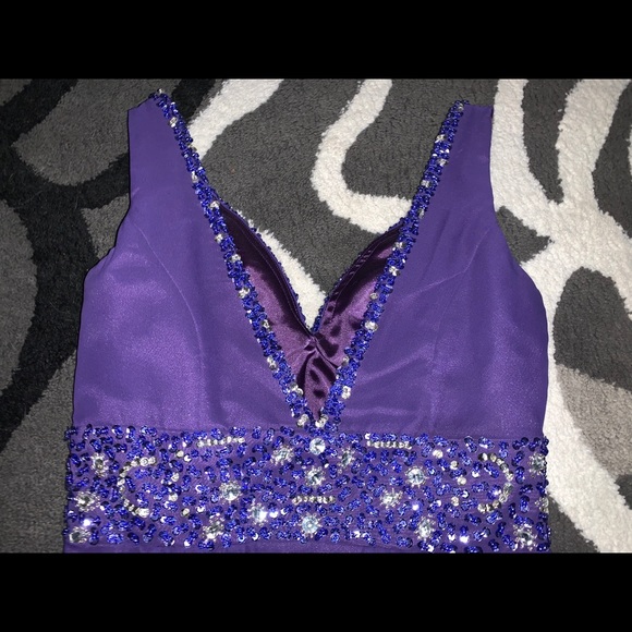 Semi-Formal Dress - Picture 2 of 4